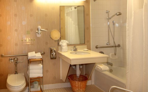 Click and see hotel offers at Expedia.com