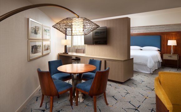 Click and see hotel offers at Expedia.com